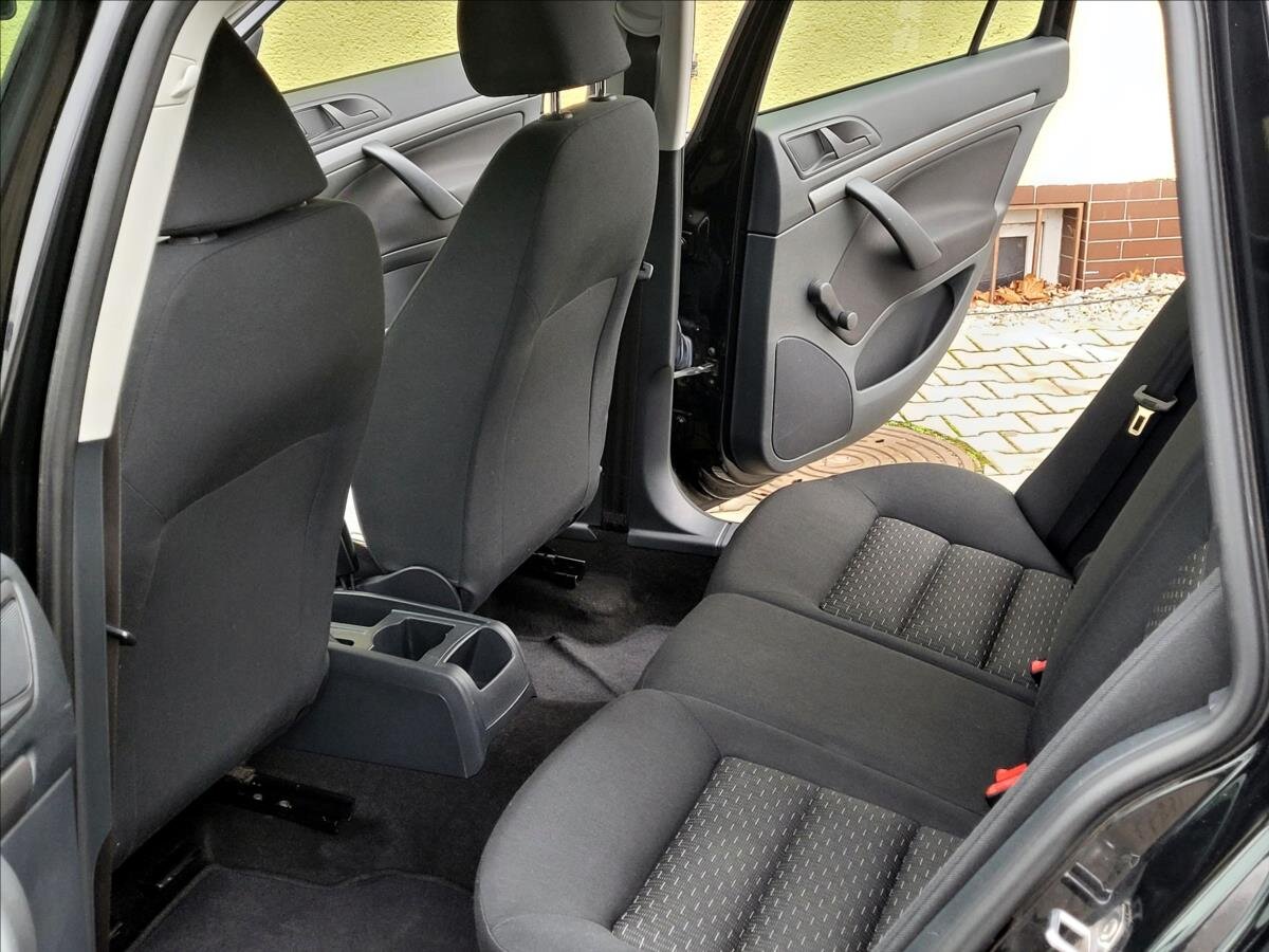 Škoda Octavia Kombi 1,2 l 77 kw