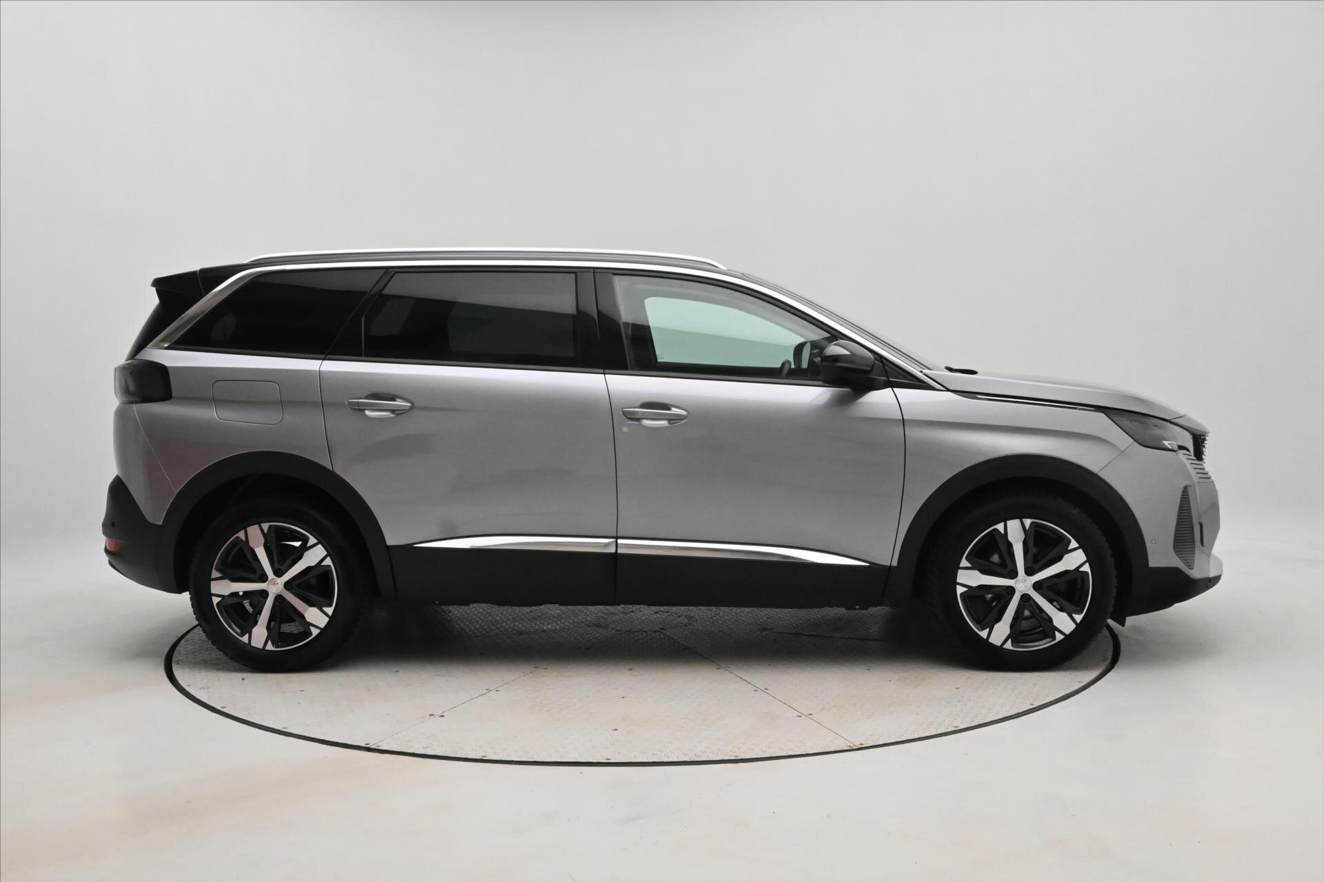 Peugeot 5008 SUV / Terénní 1,5 l 96 kw