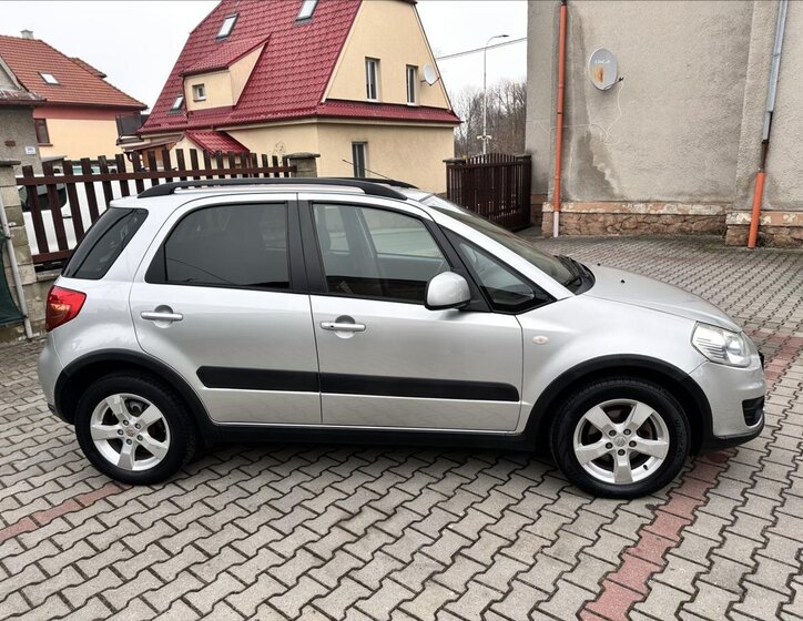 Suzuki SX4 2