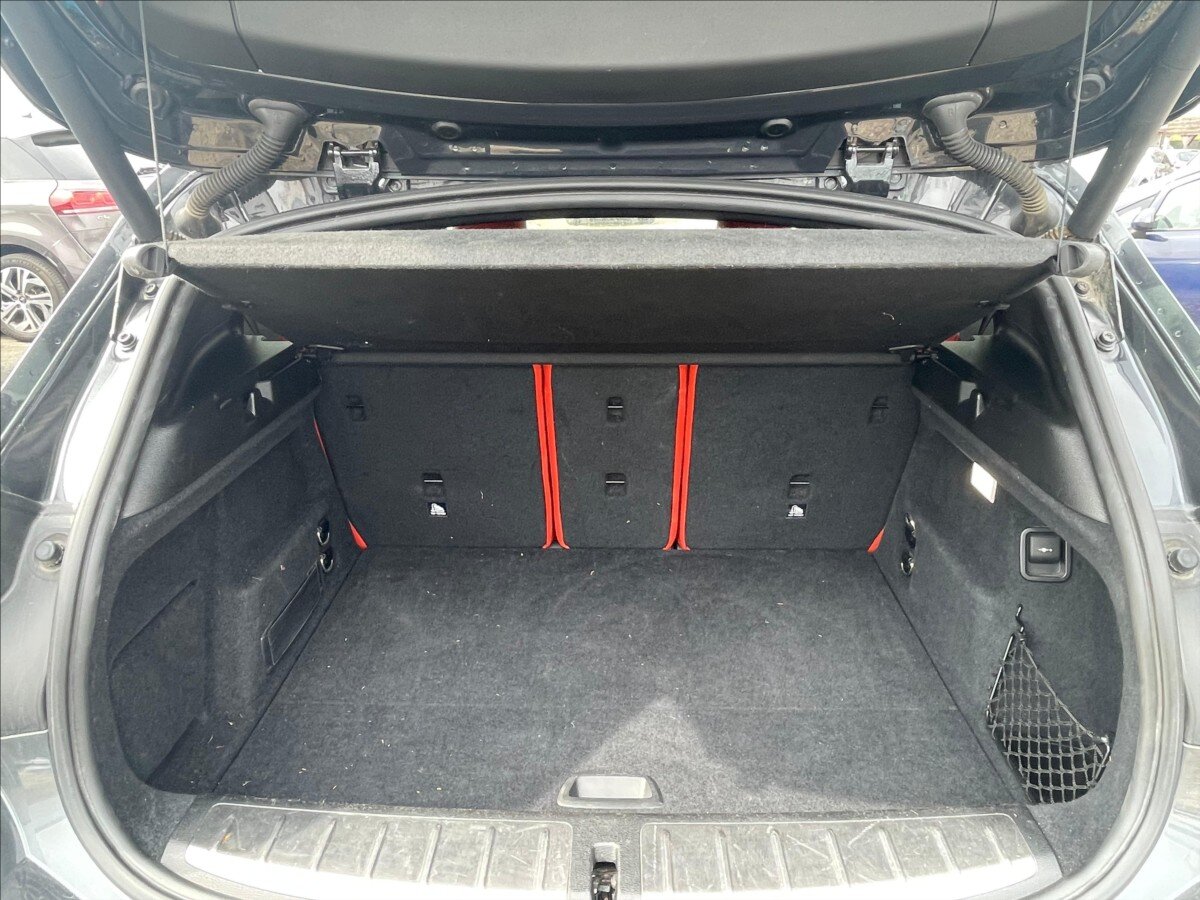 BMW X2 SUV / Terénní 2,0 l 140 kw