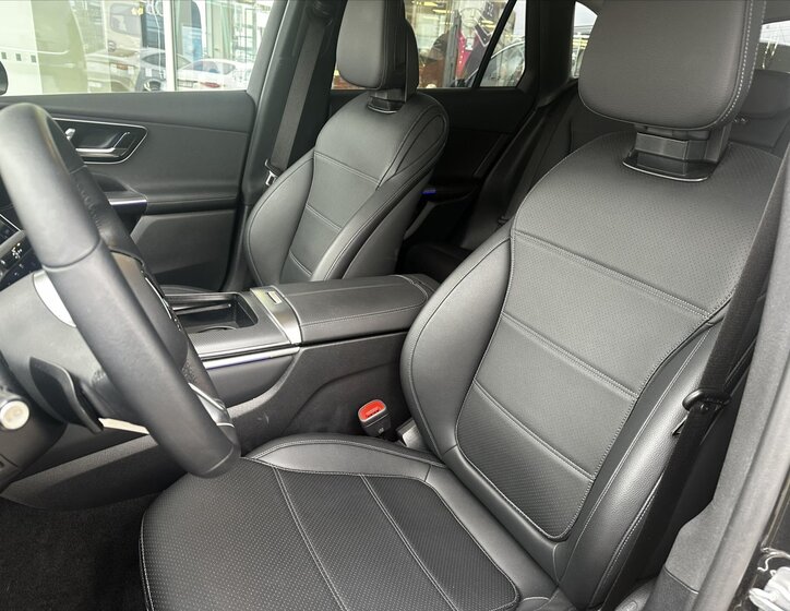 Mercedes-Benz GLC SUV / Terénní 2,0 l 145 kw