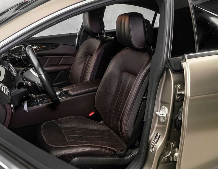 Mercedes-Benz CLS 12