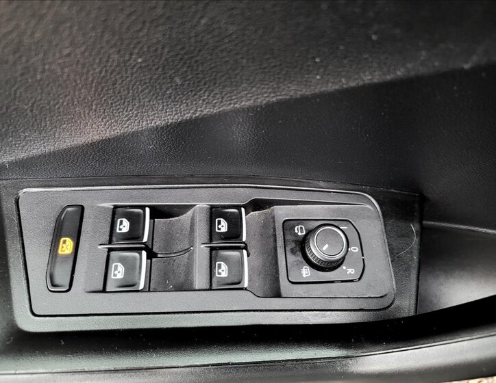 Volkswagen T-Roc SUV 999,0 85 kw