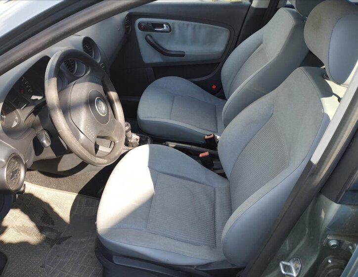 Seat Cordoba Sedan / Limuzína 1,4 l 55 kw