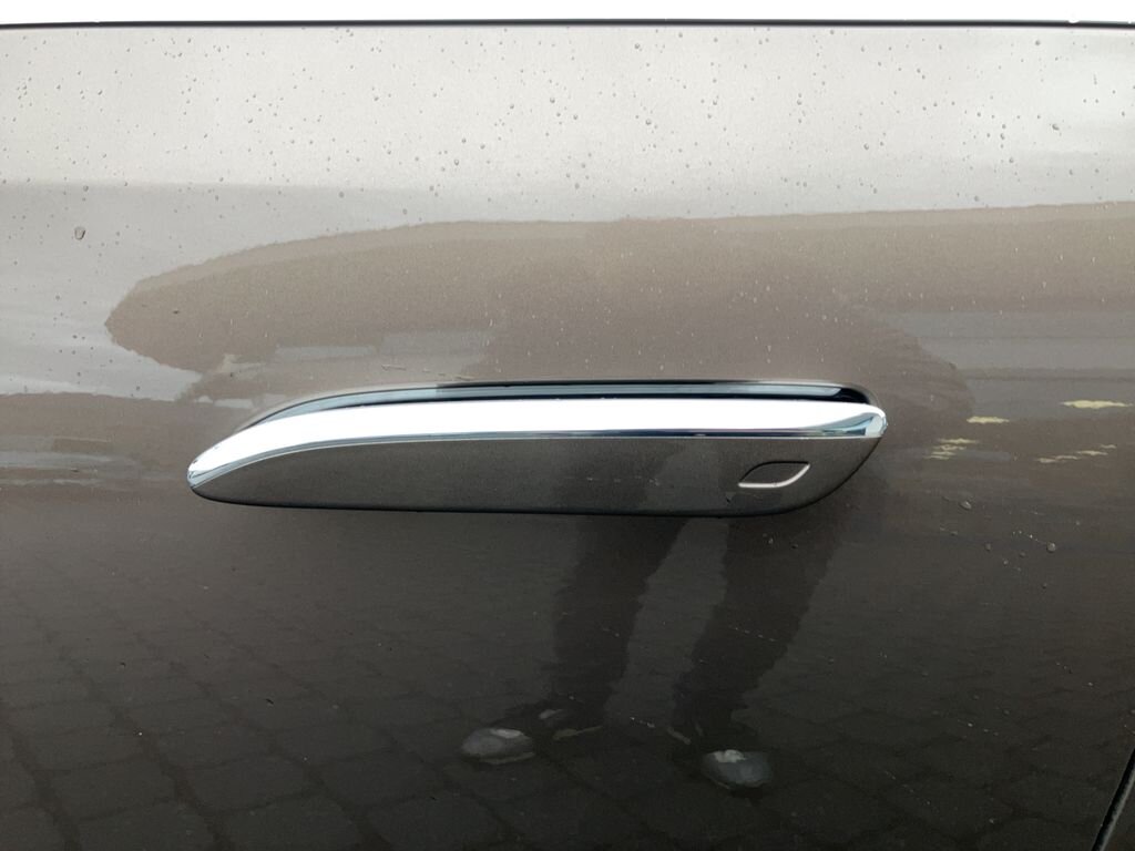 Mercedes-Benz Třídy E Sedan / Limuzína 2,0 l 290 kw