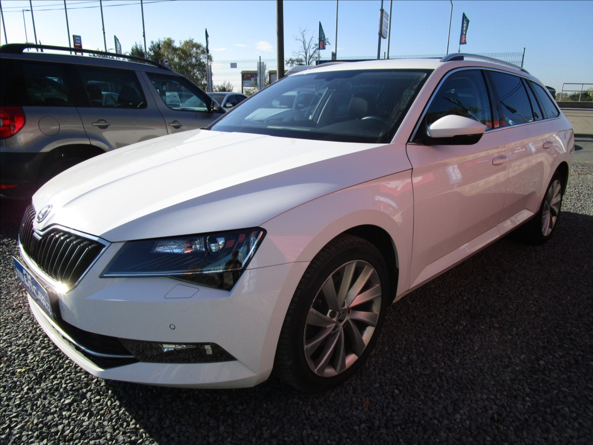 Škoda Superb