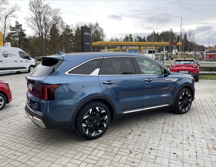 KIA Sorento SUV / Terénní 2,2 l 142 kw