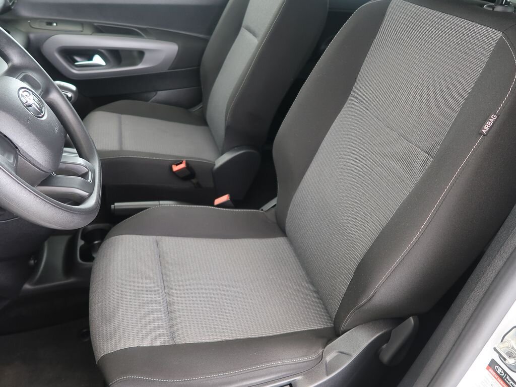 Toyota ProAce Kombi 1,5 l 96 kw