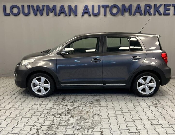 Toyota Urban Cruiser Hatchback 1,3 l 74 kw