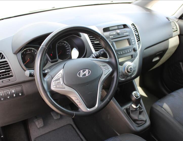 Hyundai ix20 11