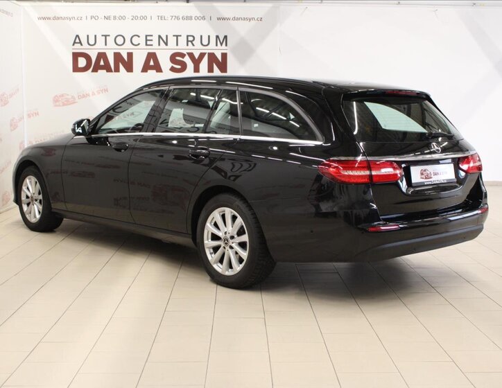 Mercedes-Benz Třídy E 6