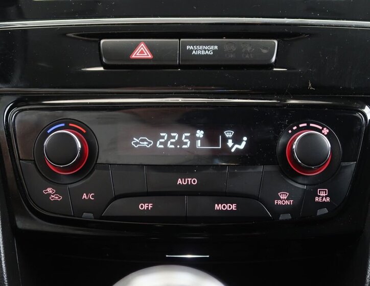 Suzuki Vitara SUV / Terénní 1,4 l 95 kw