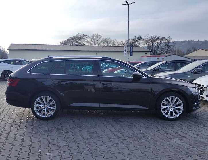 Škoda Superb Kombi 2,0 l 110 kw