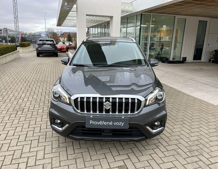 Suzuki SX4 S-Cross 9