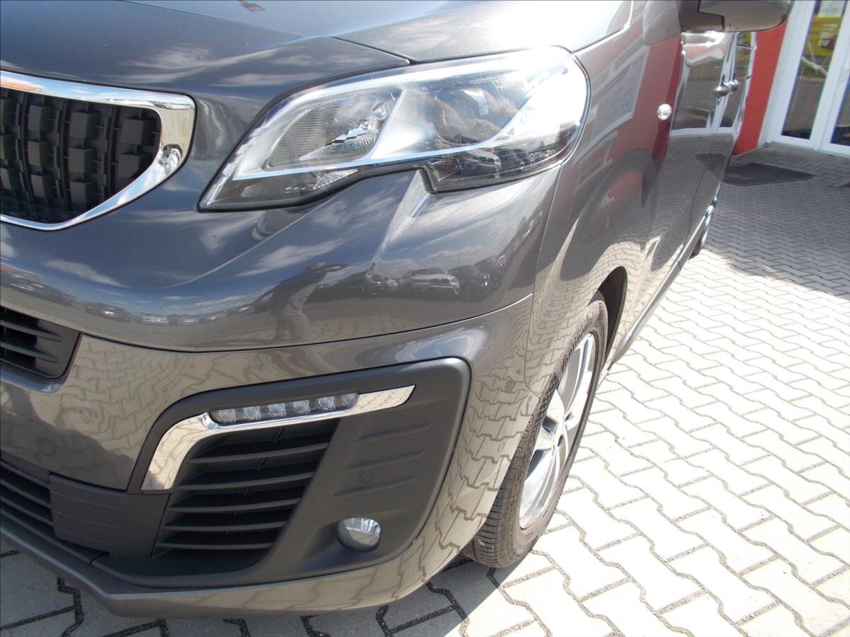 Peugeot Traveller MPV 2,0 l 130 kw