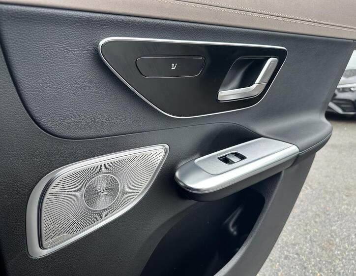 Mercedes-Benz EQE 19