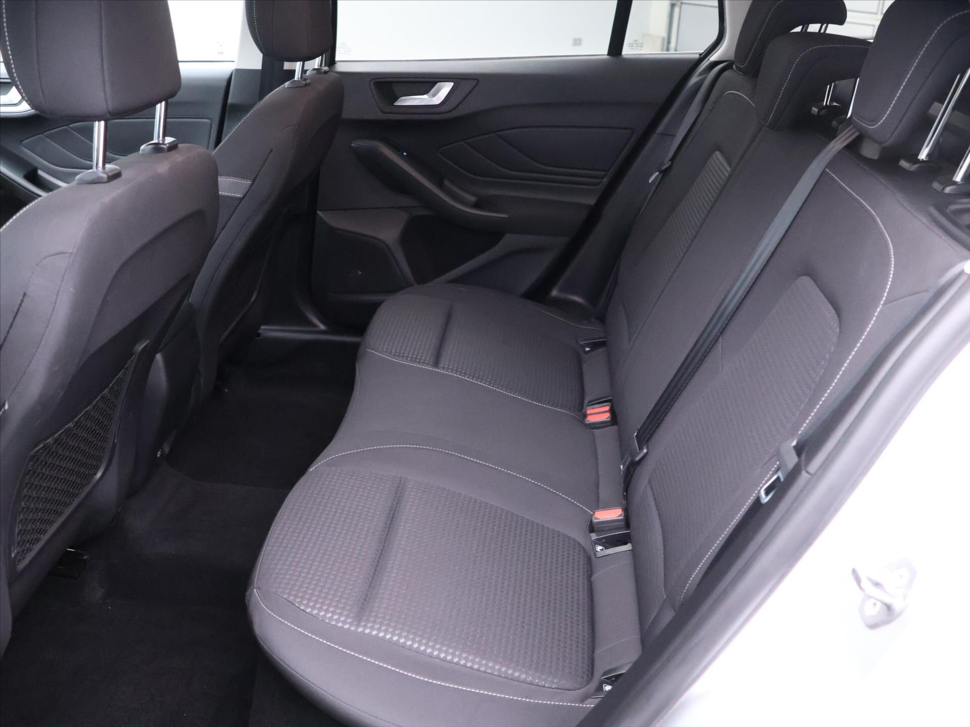 Ford Focus Kombi 999,0 92 kw