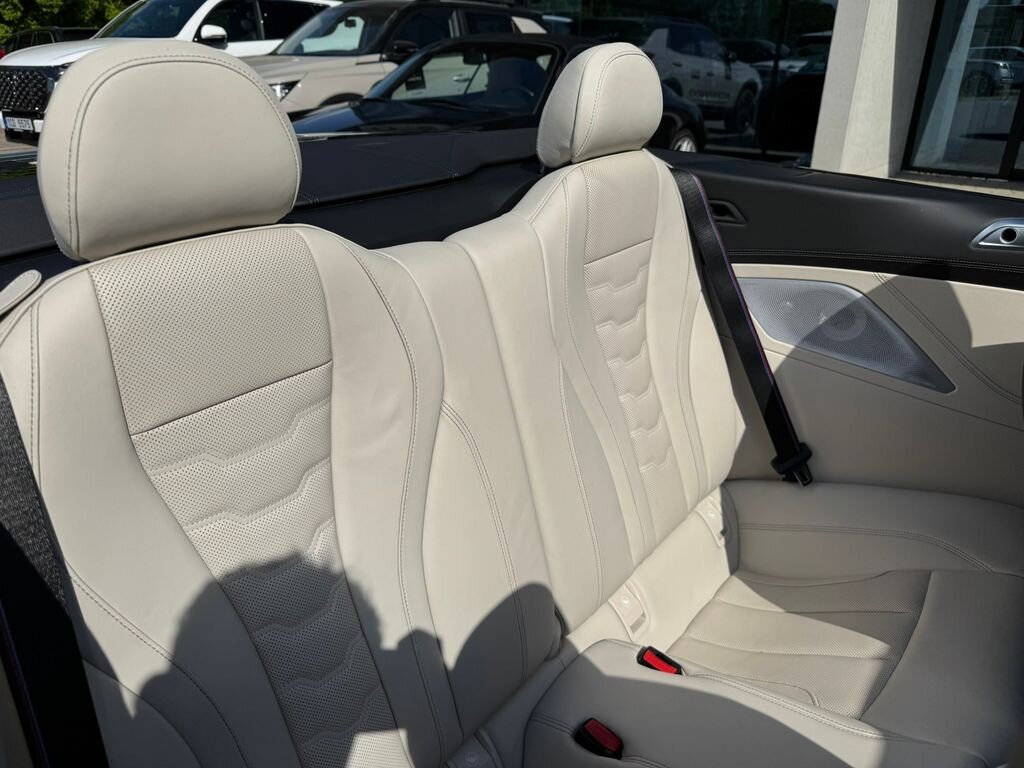 BMW Řada 8 Kabriolet 4,4 l 390 kw