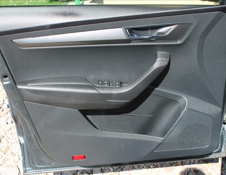 Škoda Karoq SUV / Terénní 1,5 l 110 kw