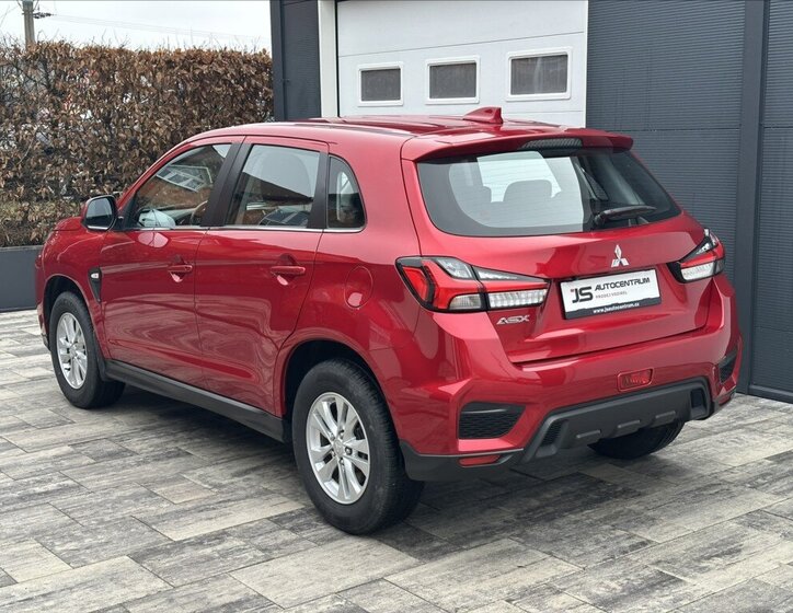 Mitsubishi ASX SUV / Terénní 2,0 l 110 kw