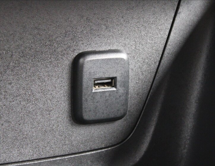 Opel Crossland X SUV 1,2 l 81 kw