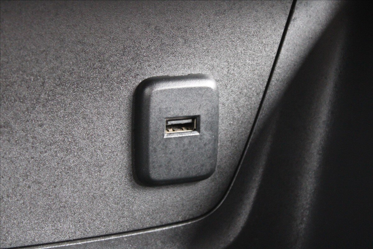 Opel Crossland X SUV 1,2 l 81 kw