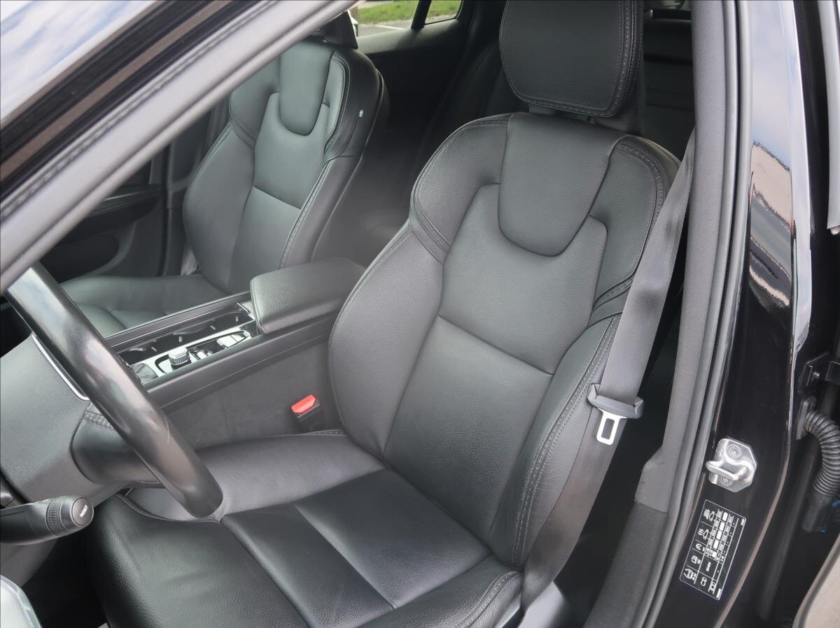 Volvo V60 Kombi 2,0 l 140 kw