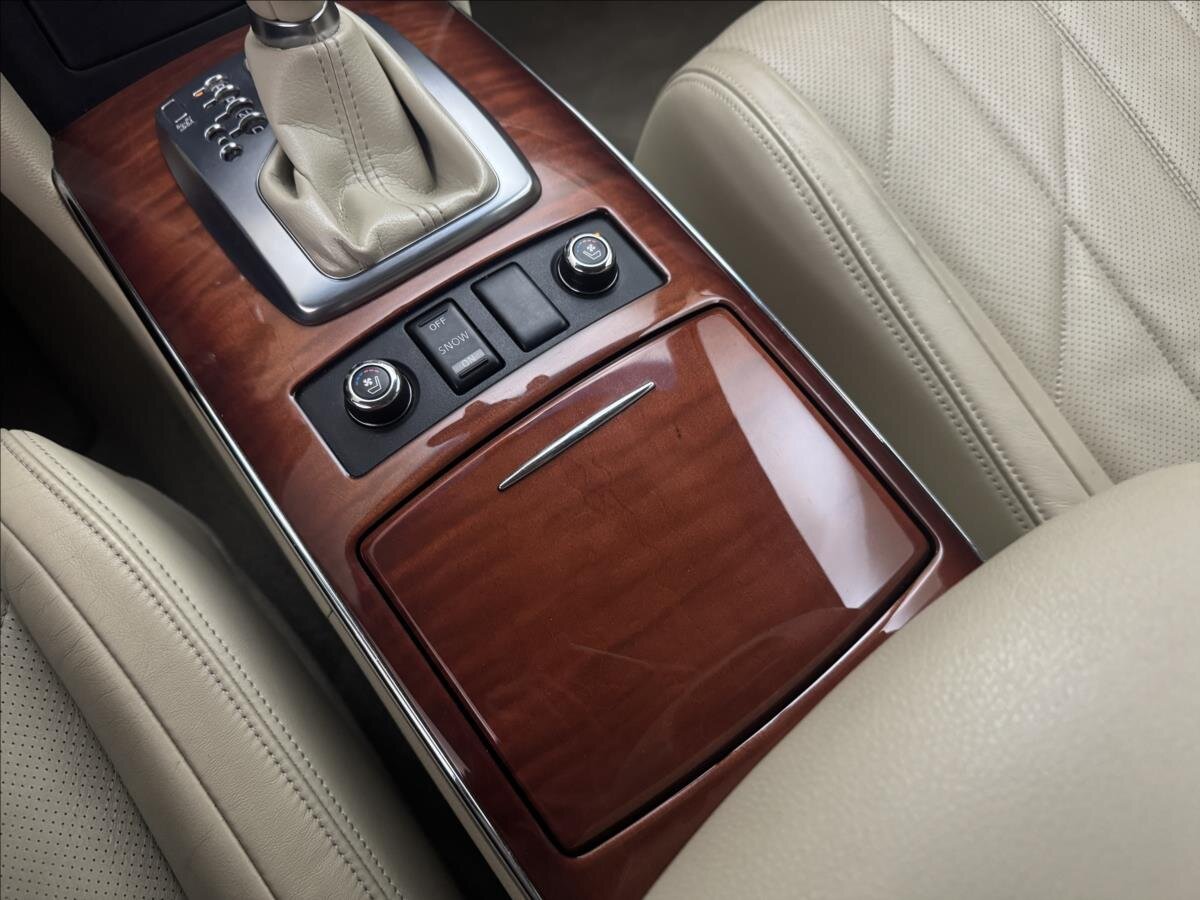 Infiniti FX37