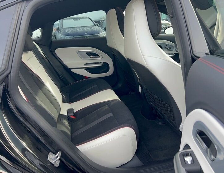 Mercedes-Benz CLA Kupé 0,0 200 kw