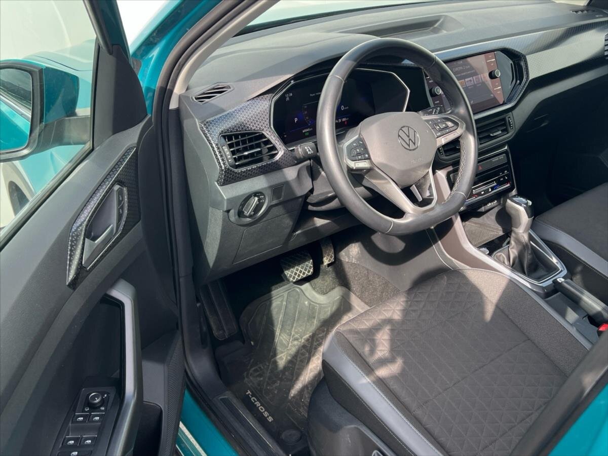 Volkswagen T-Cross Kombi 1,5 l 110 kw