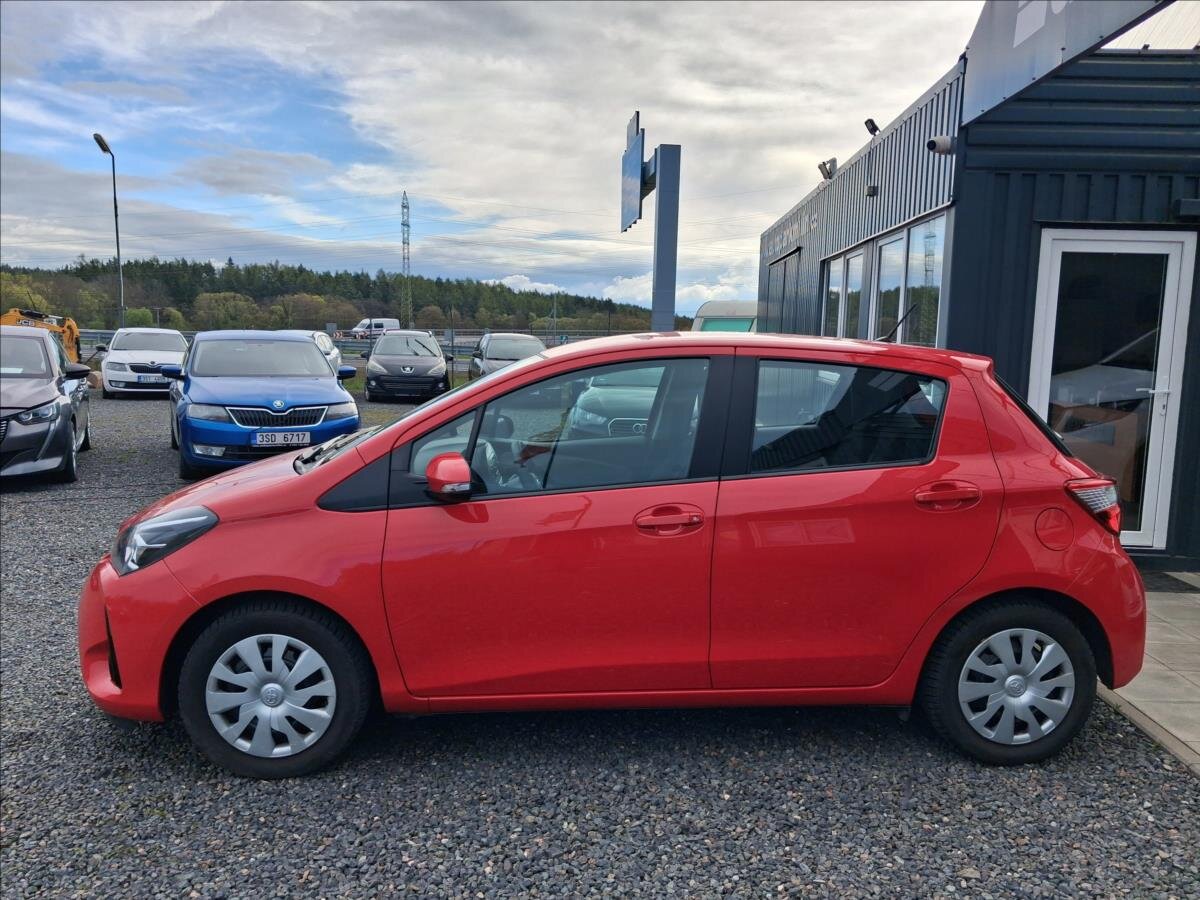 Toyota Yaris Kombi 1,5 l 54 kw
