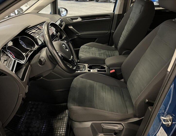 Volkswagen Touran MPV 1,5 l 110 kw