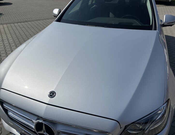 Mercedes-Benz Třídy E Sedan / Limuzína 3,0 l 190 kw