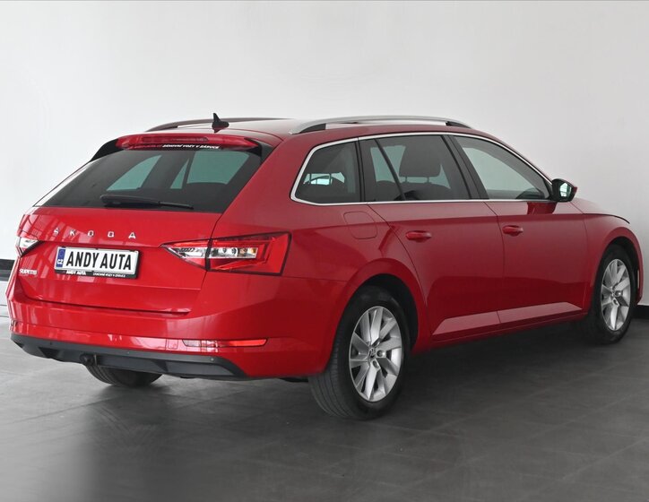 Škoda Superb Kombi 2,0 l 110 kw