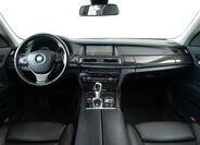 BMW Řada 7 11