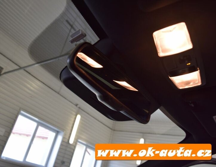 Mitsubishi Outlander SUV 0,0 0