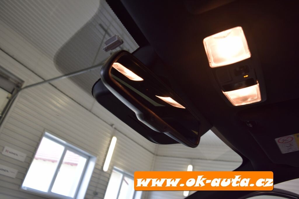 Mitsubishi Outlander SUV 0,0 0