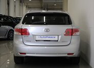 Toyota Avensis 4