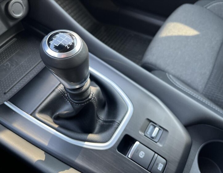 Nissan Qashqai SUV / Terénní 1,3 l 116 kw