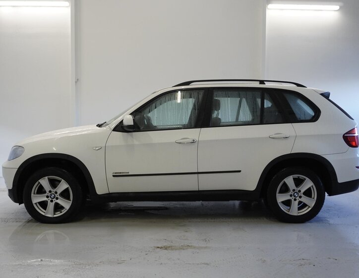 BMW X5 SUV 3,0 l 180 kw