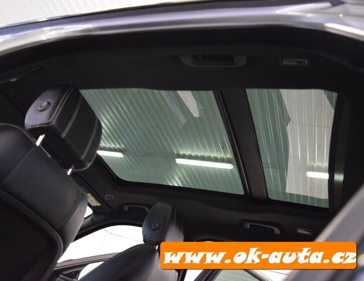 Land Rover Range Rover Velar SUV 2,0 l 150 kw