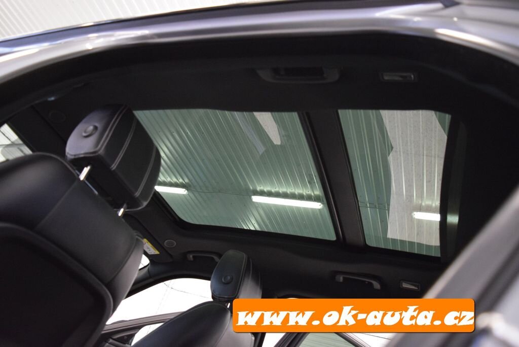 Land Rover Range Rover Velar SUV 2,0 l 150 kw