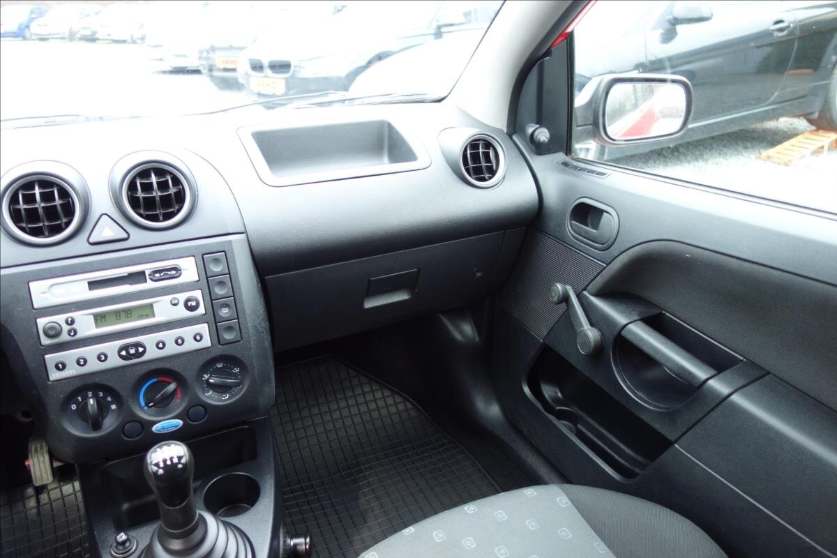 Ford Fiesta Hatchback 1,3 l 51 kw