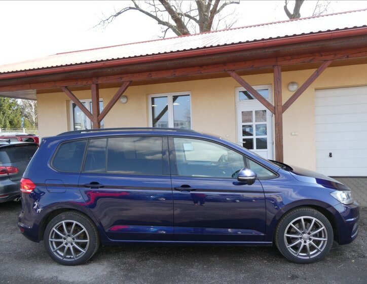 Volkswagen Touran MPV 1,2 l 81 kw