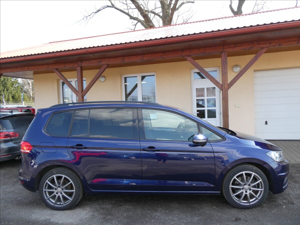 Volkswagen Touran MPV 1,2 l 81 kw