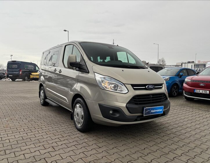 Ford Tourneo Custom 7