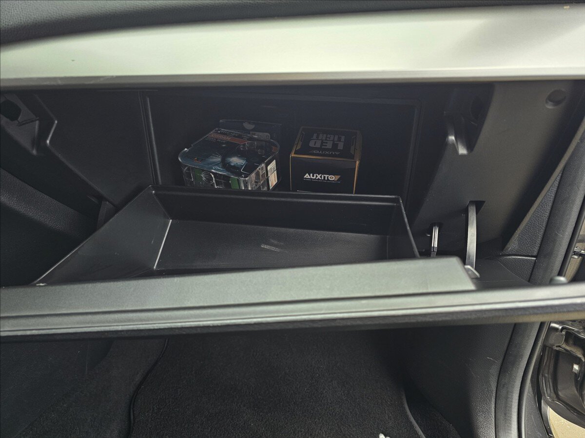 Mazda 3 Hatchback 1,6 l 77 kw