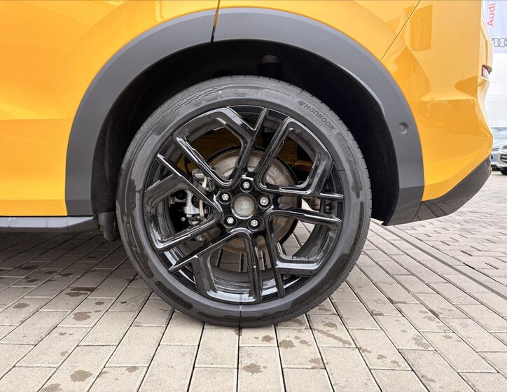 Volkswagen T-Roc SUV 1,5 l 110 kw