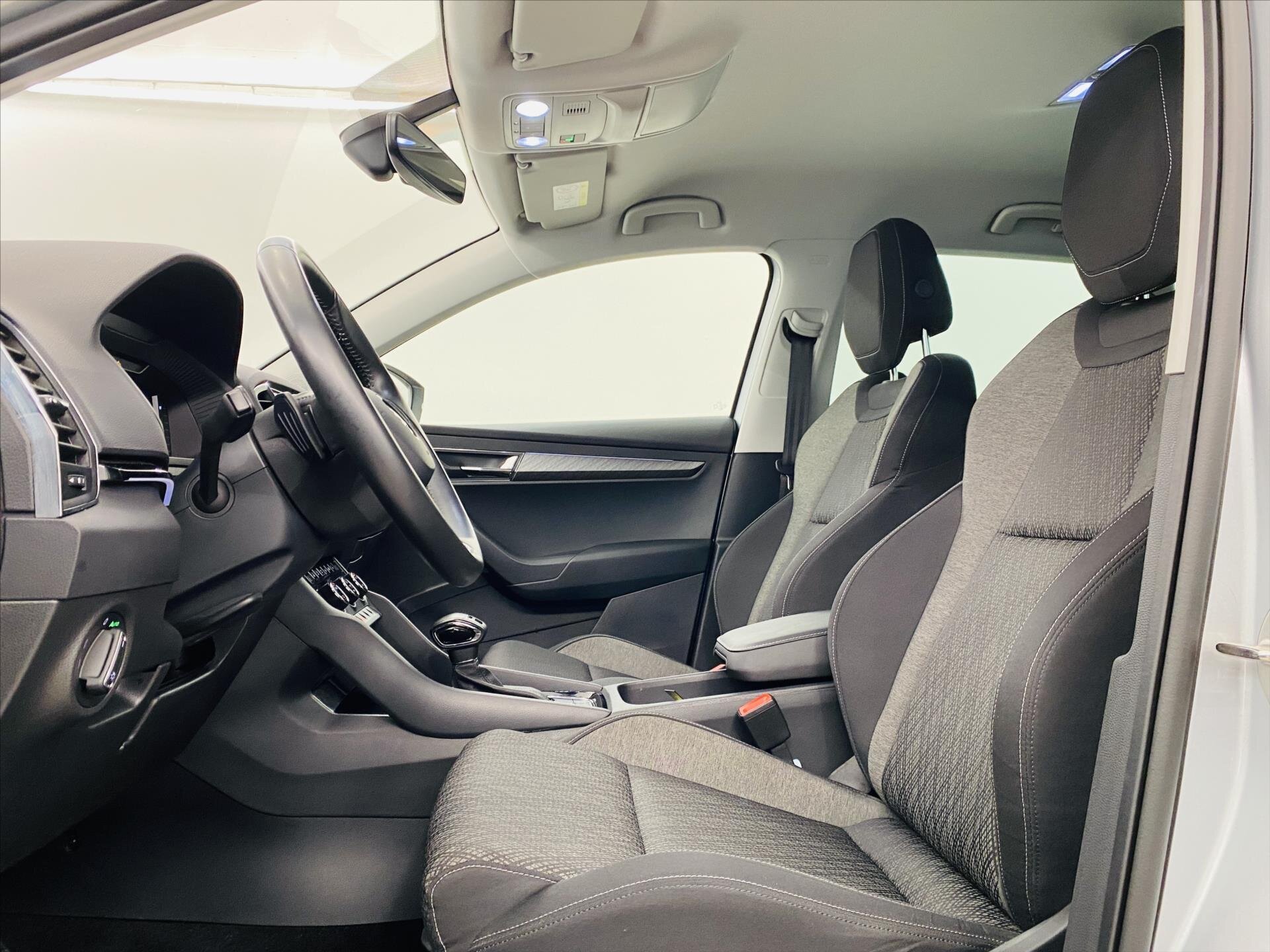 Škoda Karoq SUV / Terénní 1,5 l 110 kw