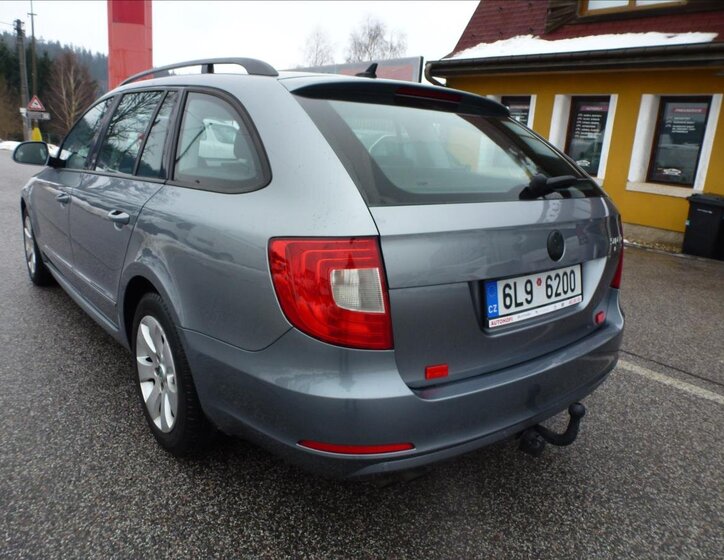 Škoda Superb Kombi 1,6 l 77 kw
